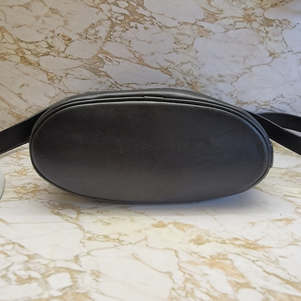 SOLD Vintage Coach Fletcher Shoulder Bag - Picture 2 of 6